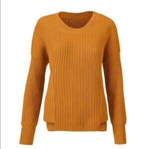 CAbi Step-Up Chunky Knit Long Sleeve Sweater in Mustard Gold - Sz S